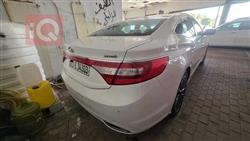 هيونداي أزيرا